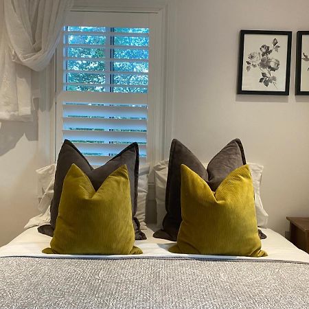 Bright Bedroom- YYZ, Humber College, EGH, Quiet Toronto Exterior foto
