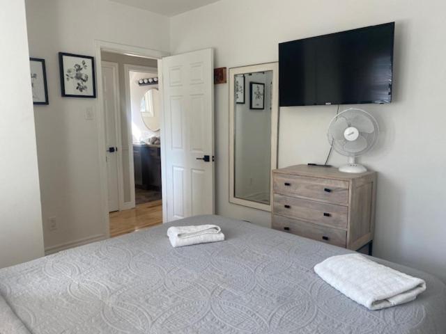 Bright Bedroom- YYZ, Humber College, EGH, Quiet Toronto Exterior foto